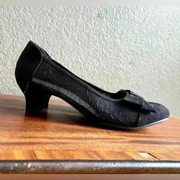 - American Eagle Black Slide On Pumps Size 5 - Picture 9 of 9
